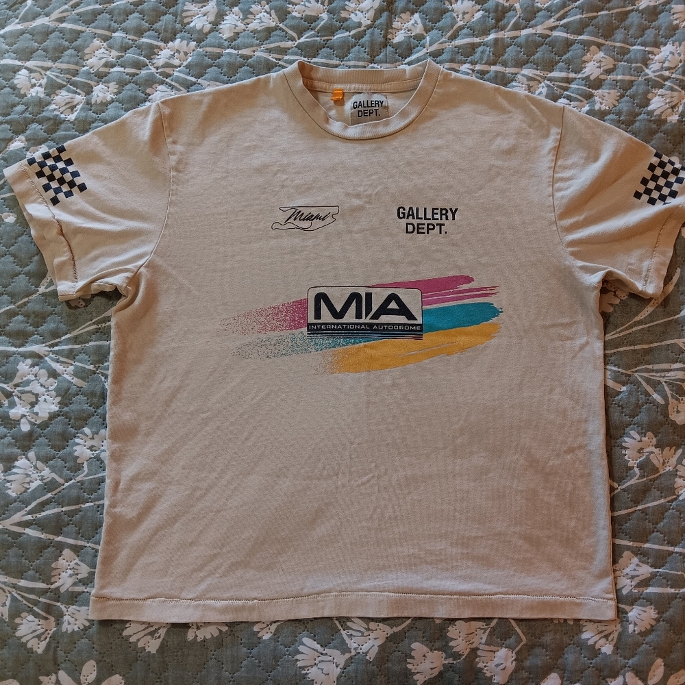 Gallery Dept Tan and Pink Short Sleeve Tee